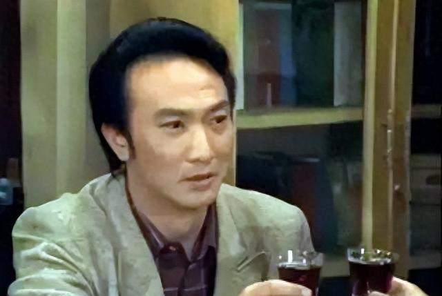 鄭乾龍，演技、影響力與公眾形象的探究
