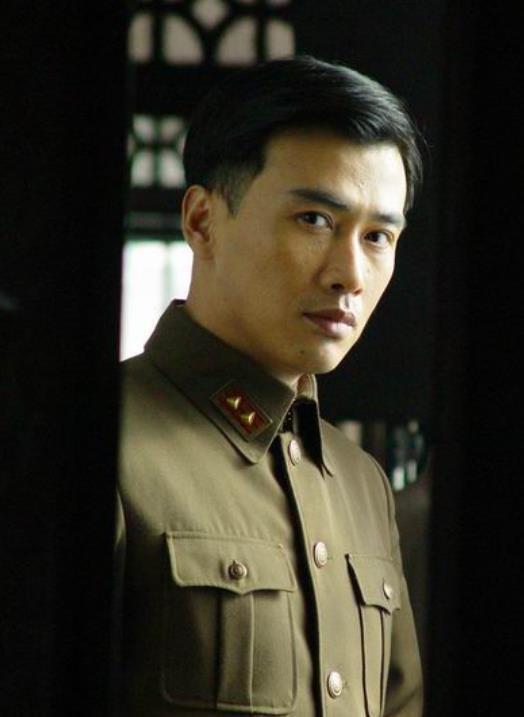 柳云龍主演的諜戰(zhàn)片電視劇大全集,??柳云龍主演的諜戰(zhàn)片電視劇大全集，帶你穿越風(fēng)云歲月！