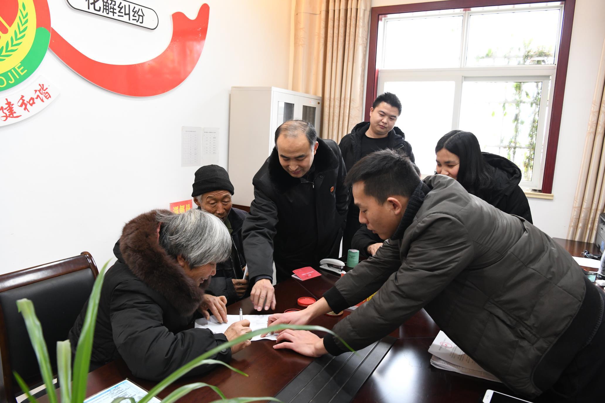 唐河最新交通事故，變化中成長，自信照亮前行之路