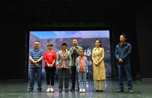 方言電影，鄉(xiāng)音與友情的完美交織
